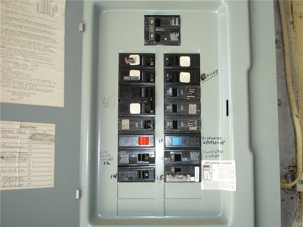 191 Fairfield Avenue Woonsocket, RI 02895 - Photo 14 of 17