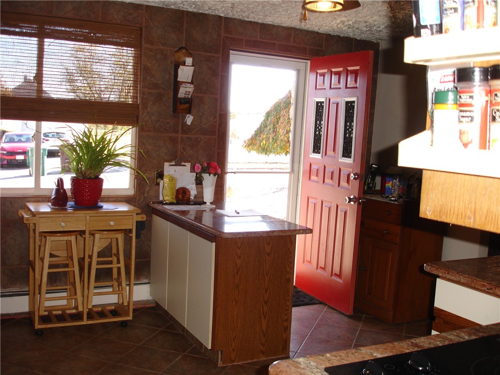 191 Fairfield Avenue Woonsocket, RI 02895 - Photo 5 of 17