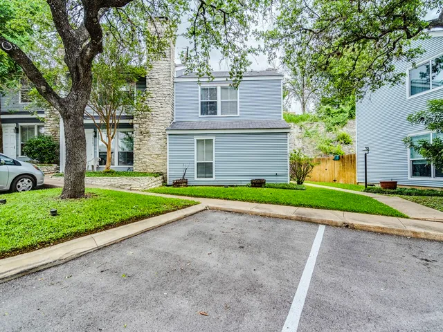 $2,000 | 6901 Old Quarry Lane, Austin, TX 78731