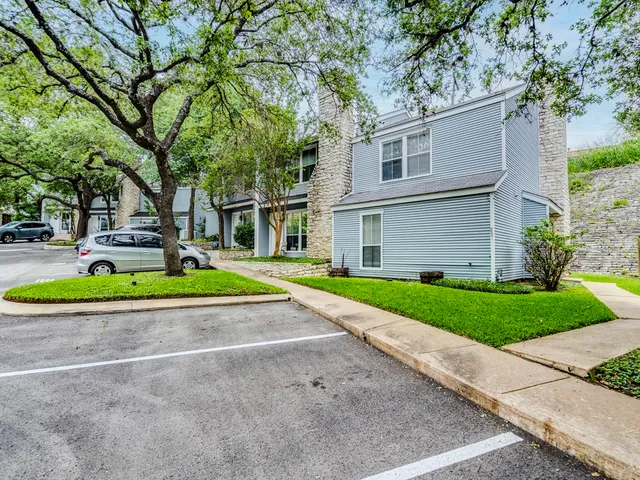 $2,000 | 6901 Old Quarry Lane, Austin, TX 78731