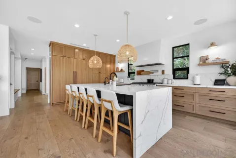 $3,195,000 | 6715 Lemon Leaf Drive, Carlsbad, CA 92011