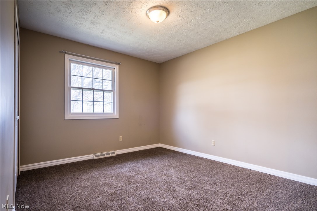 3204 Wright Road Northwest Uniontown, OH 44685 - Photo 9 of 19 Gallery Image 9