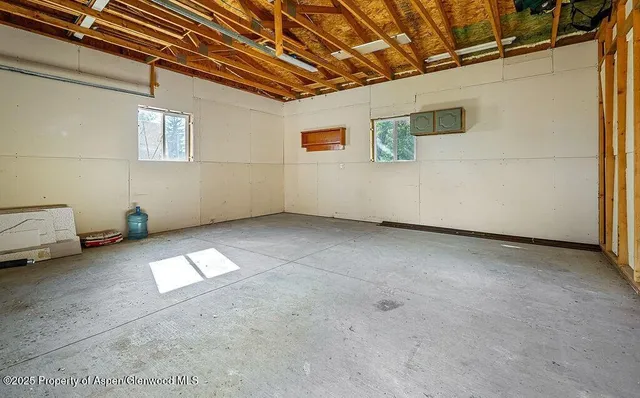 $2,100 | 866 Barclay Street, Craig, CO 81625