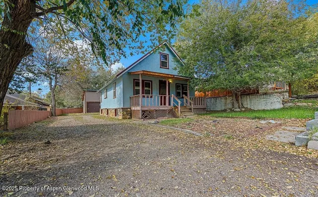 $2,100 | 866 Barclay Street, Craig, CO 81625