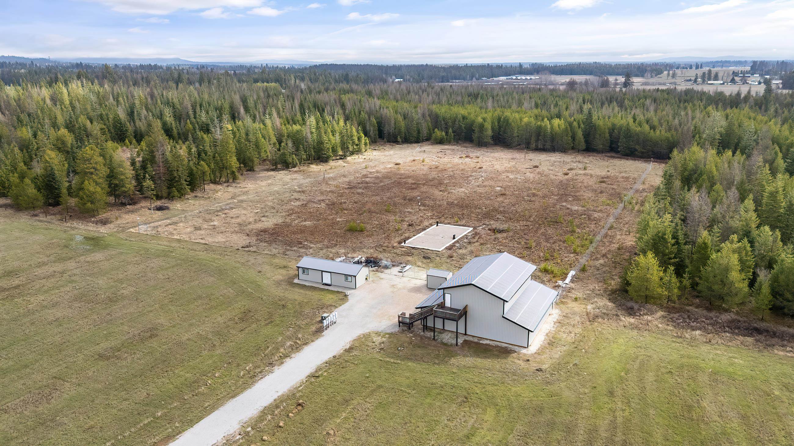 4725 Williams Valley Road Clayton, WA 99110 - Photo 2 of 41