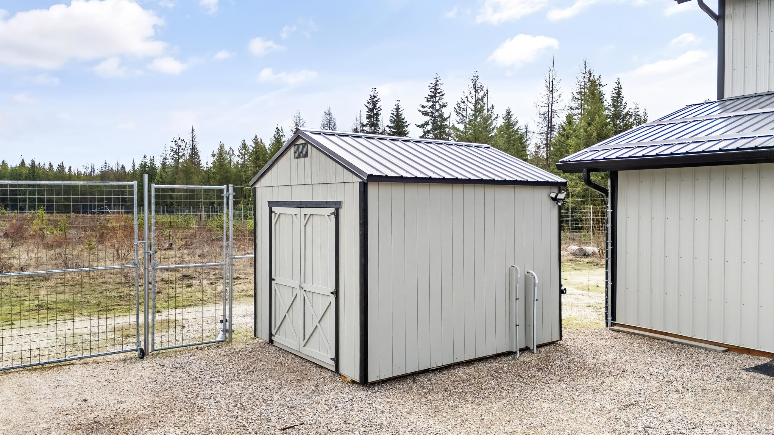 4725 Williams Valley Road Clayton, WA 99110 - Photo 4 of 41