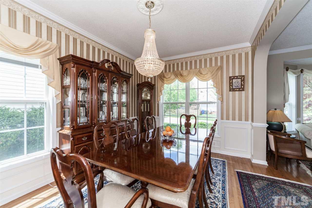 8916 Eaglebrook Court Raleigh, NC 27617 - Photo 7 of 25 Gallery Image 7