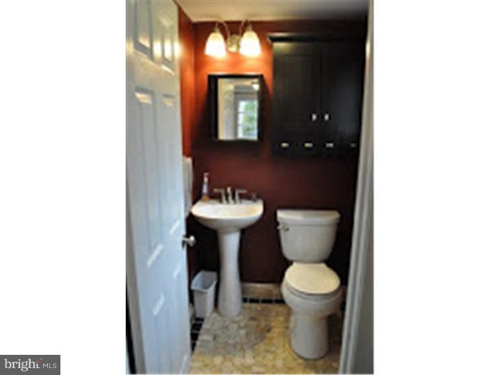 303 Goodley Road Wilmington, DE 19803 - Photo 15 of 24 Half Bath