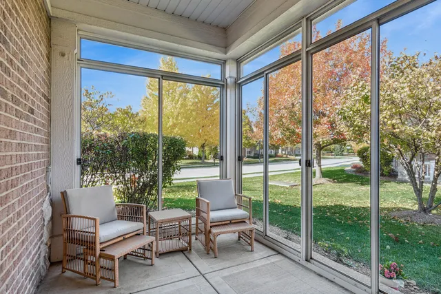 $440,000 | 2819 Normandy Circle, Naperville, IL 60564