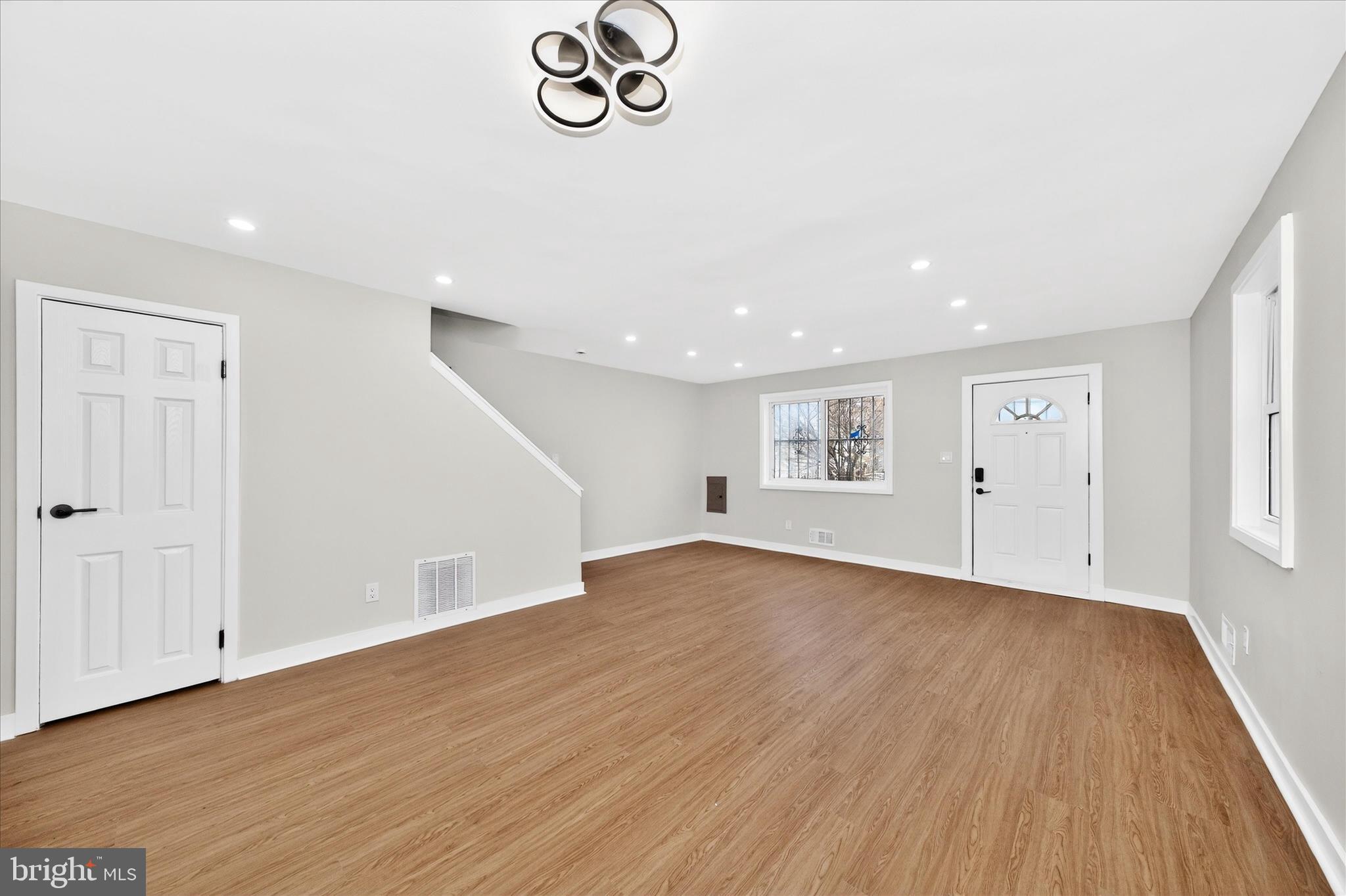 2315 Wyngate Road Suitland, MD 20746 - Photo 15 of 59 DSC05238