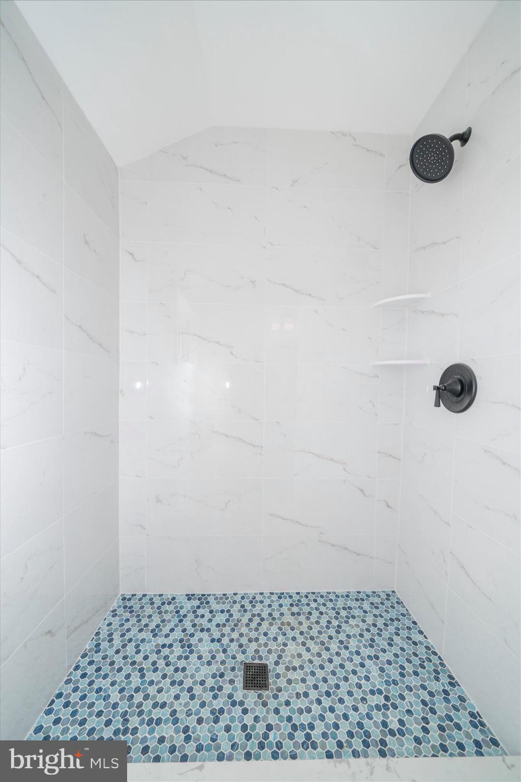 2315 Wyngate Road Suitland, MD 20746 - Photo 52 of 59 DSC05713