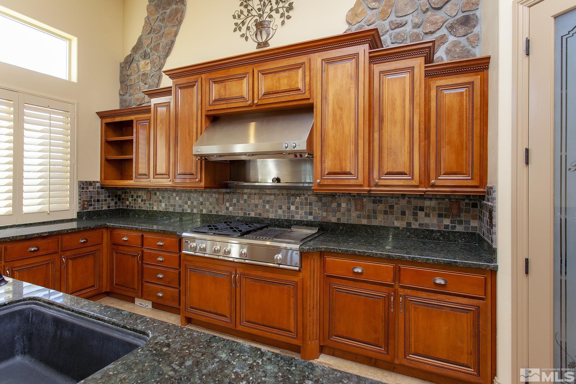 5260 Bellazza Court Reno, NV 89519 - Photo 5 of 27 Photo 5