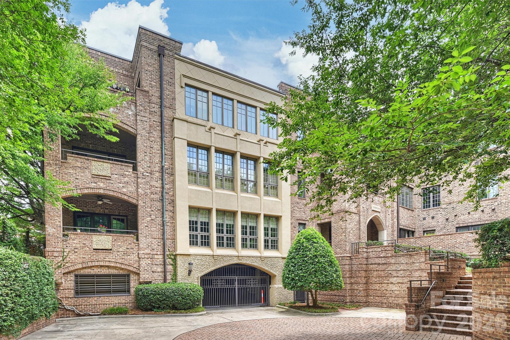 241 Queens Road Charlotte, NC 28204 - Photo 1 of 48