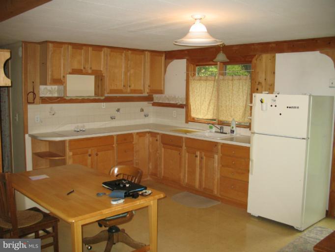 3274 Green Spring Road Winchester, VA 22603 - Photo 12 of 18 Kitchen