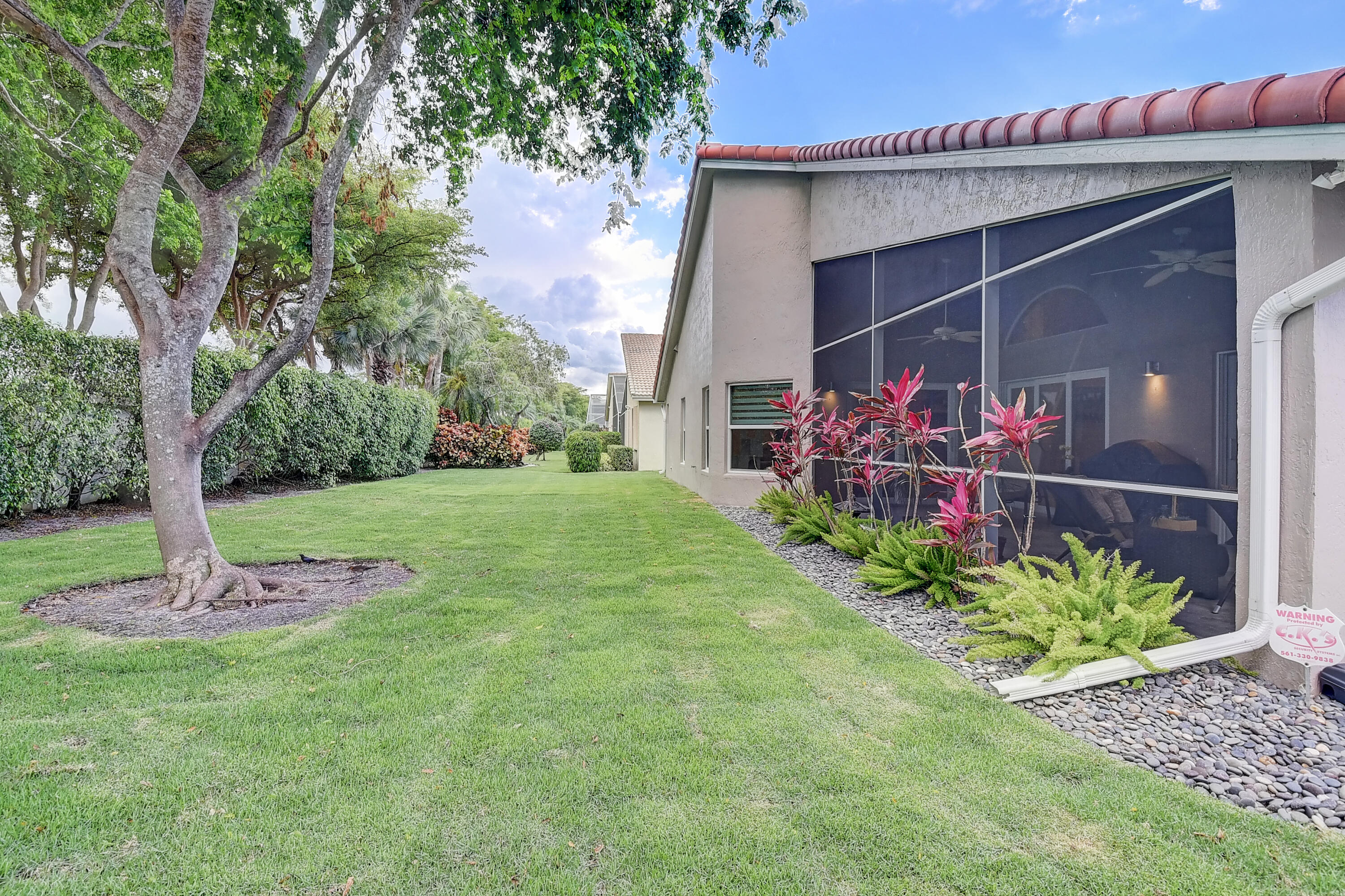 7332 Falls Road West Boynton Beach, FL 33437 - Photo 26 of 43 Lots of Privacy