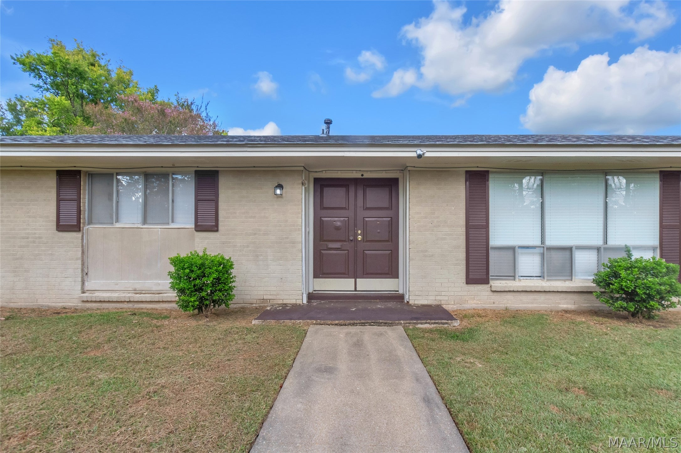 2145 Carter Hill Road Montgomery, AL 36106 - Photo 2 of 30 Gallery Image 2