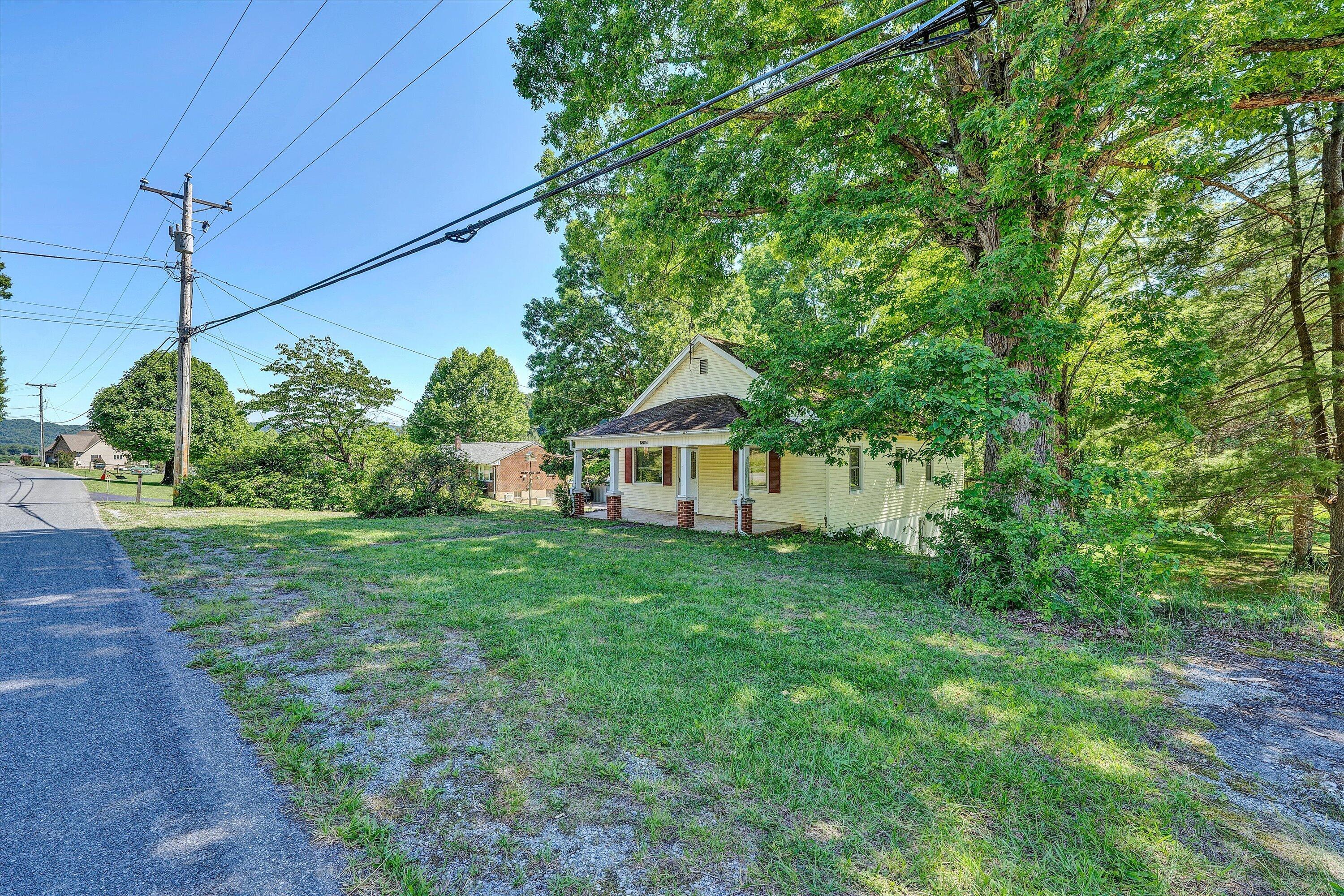 2241 Blue Ridge Springs Road Blue Ridge, VA 24064 - Photo 20 of 28 Home view