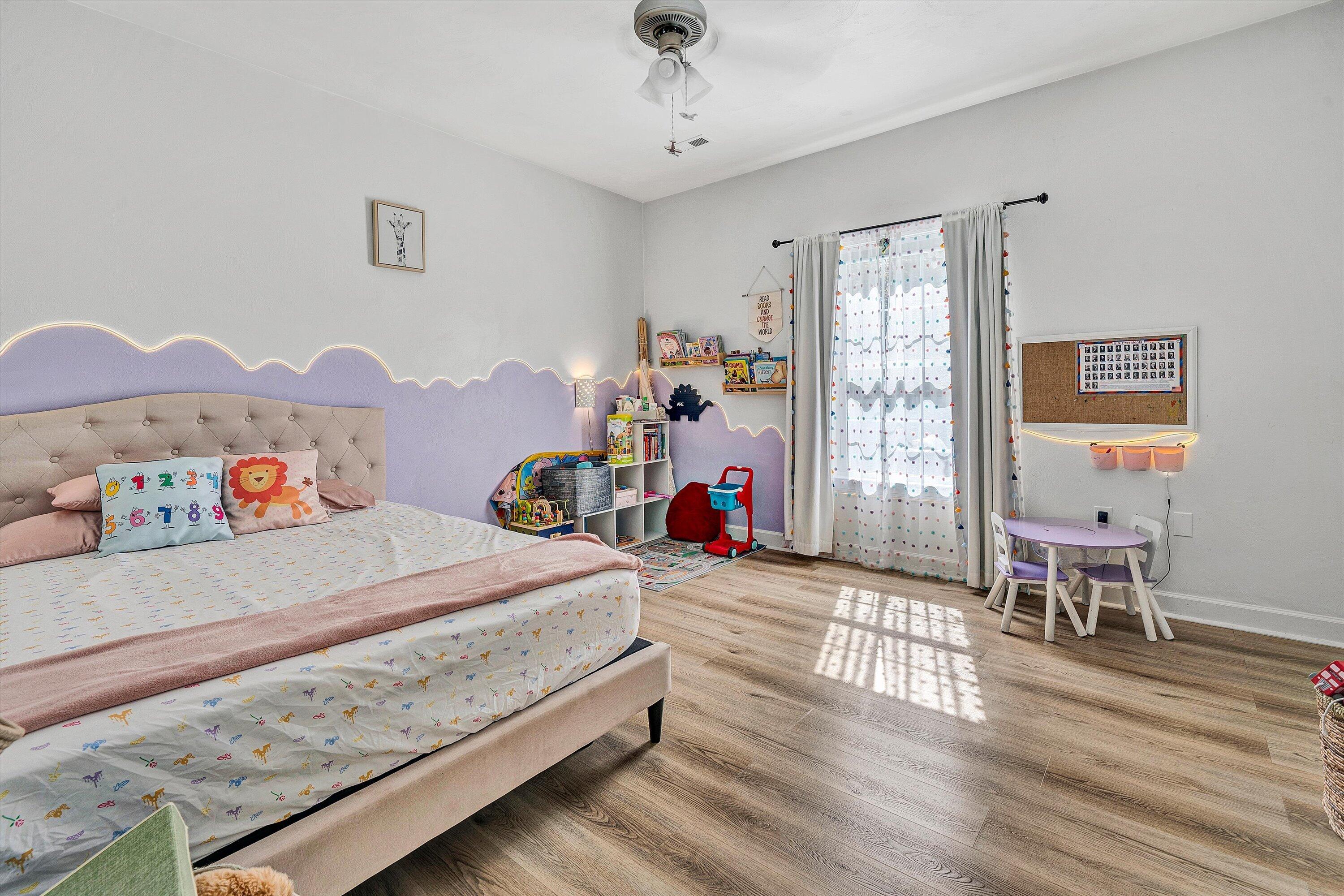 5424 Quail Ridge Court Roanoke, VA 24018 - Photo 28 of 41 a bedroom with a bed and a window