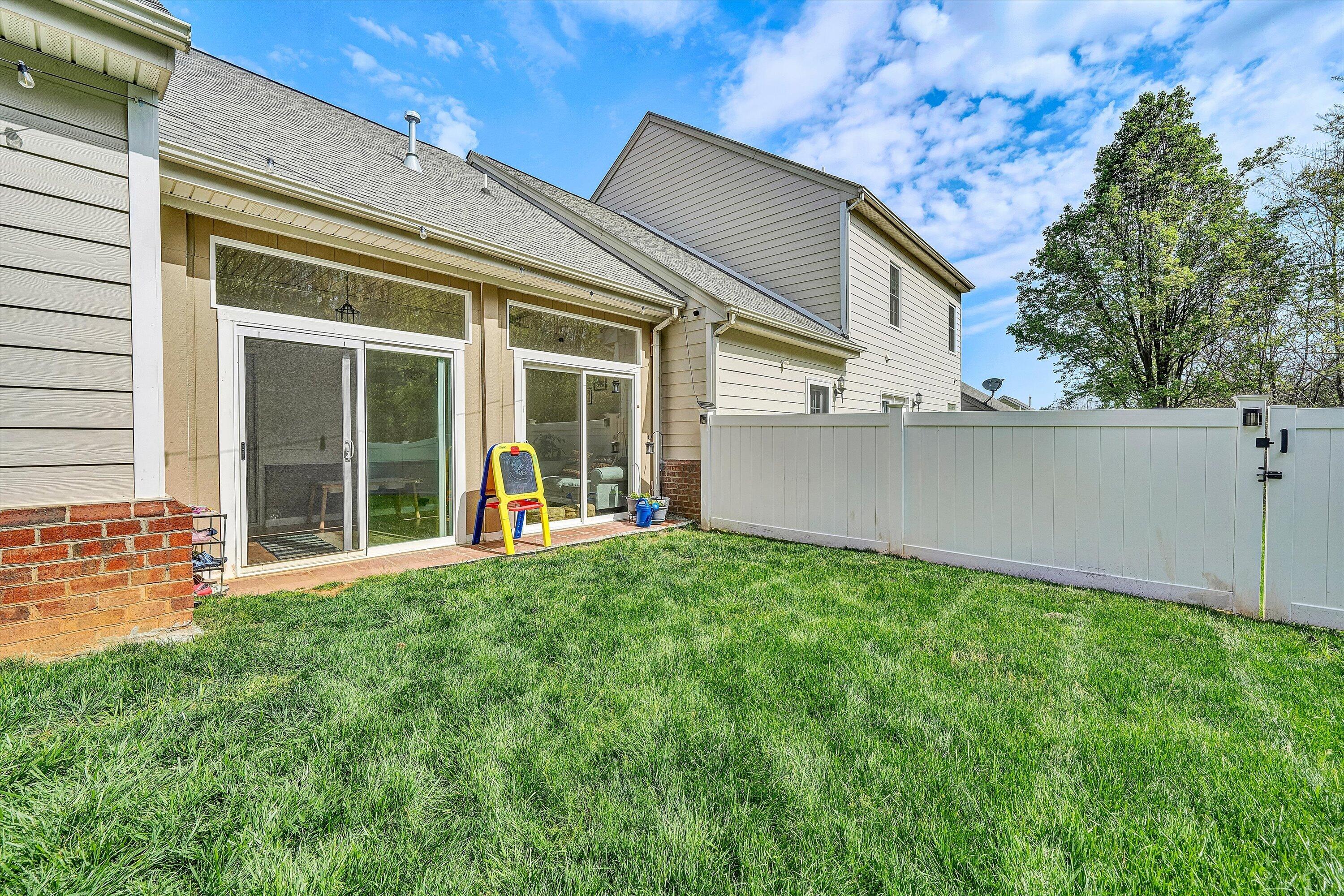 5424 Quail Ridge Court Roanoke, VA 24018 - Photo 35 of 41 a view of a house with backyard and porch