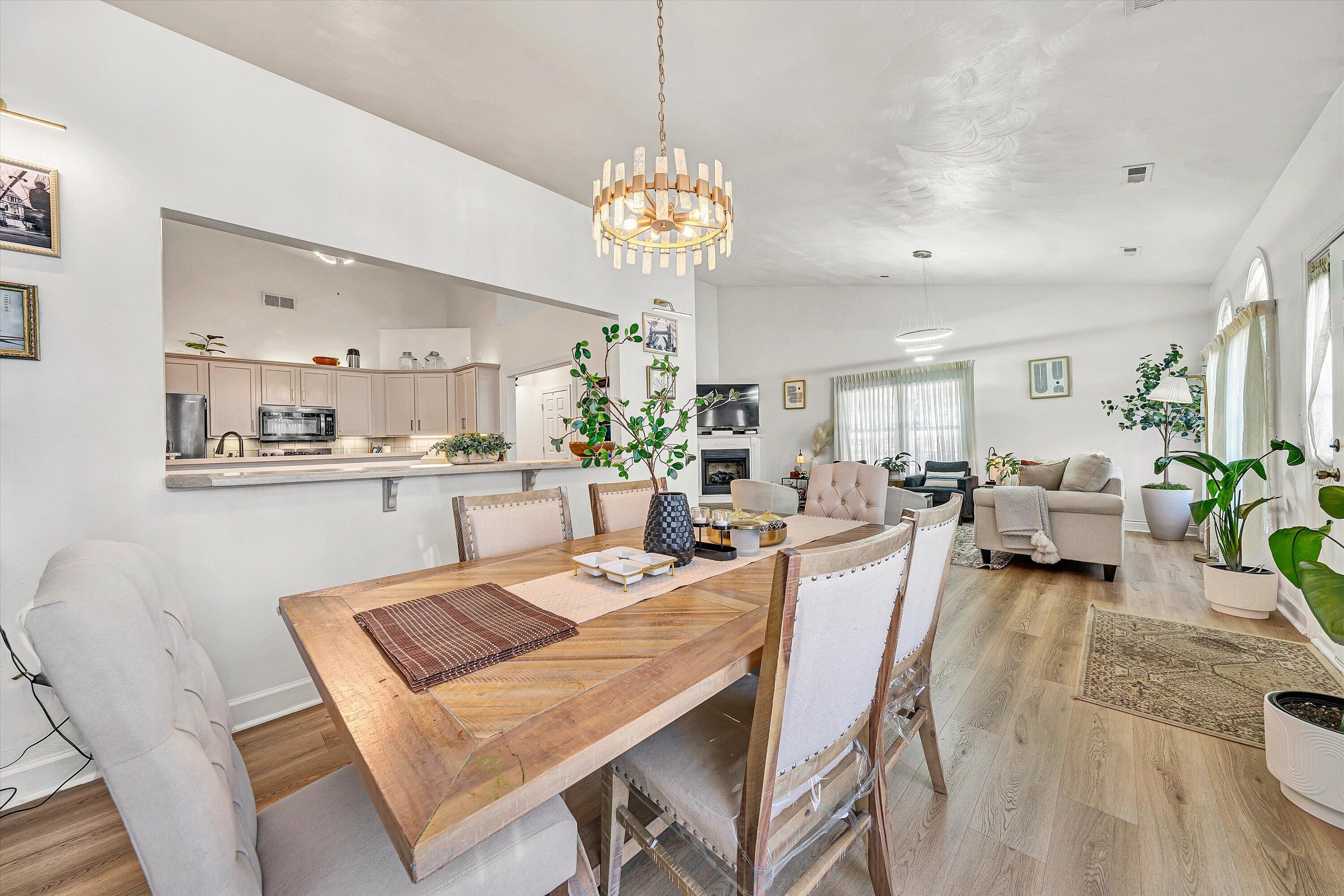 5424 Quail Ridge Court Roanoke, VA 24018 - Photo 8 of 41 a view of a dining room and livingroom view