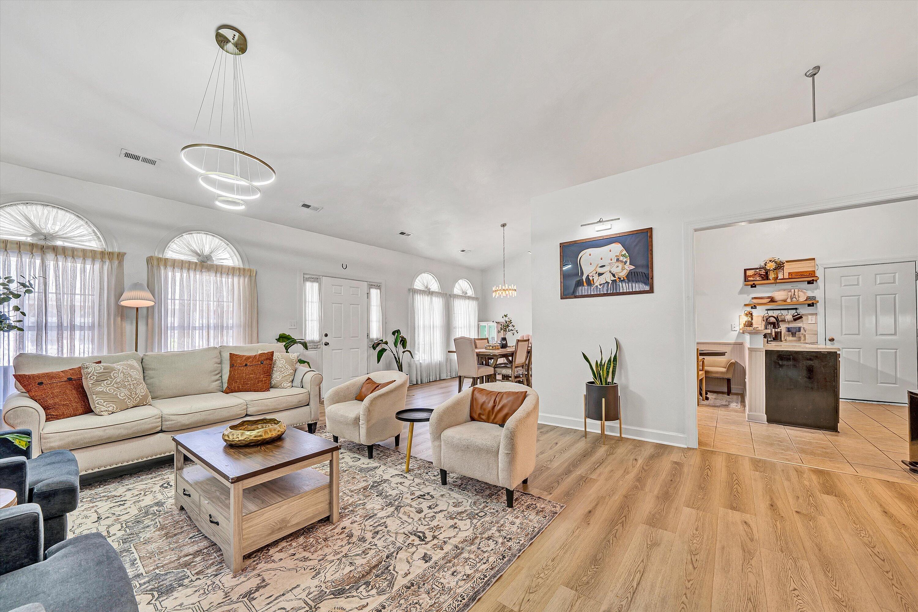 5424 Quail Ridge Court Roanoke, VA 24018 - Photo 10 of 41 a living room with furniture and wooden floor