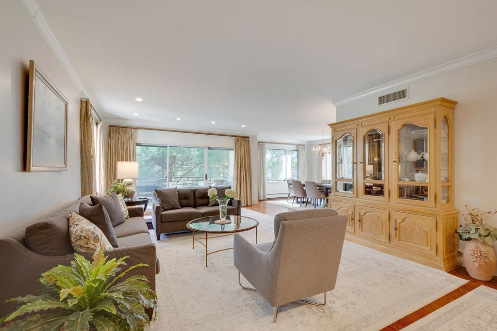 206 Allandale Road, Unit 2A Chestnut Hill, MA 02467 - Photo 9 of 39 Gallery Image 9