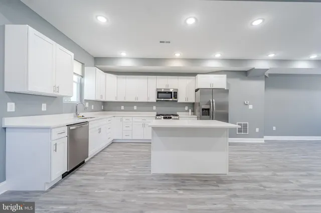 $289,900 | 4225 Park Heights Avenue, Baltimore, MD 21215