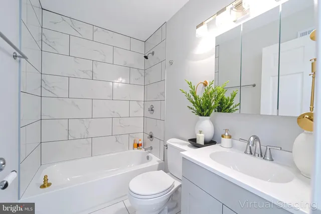 $289,900 | 4225 Park Heights Avenue, Baltimore, MD 21215