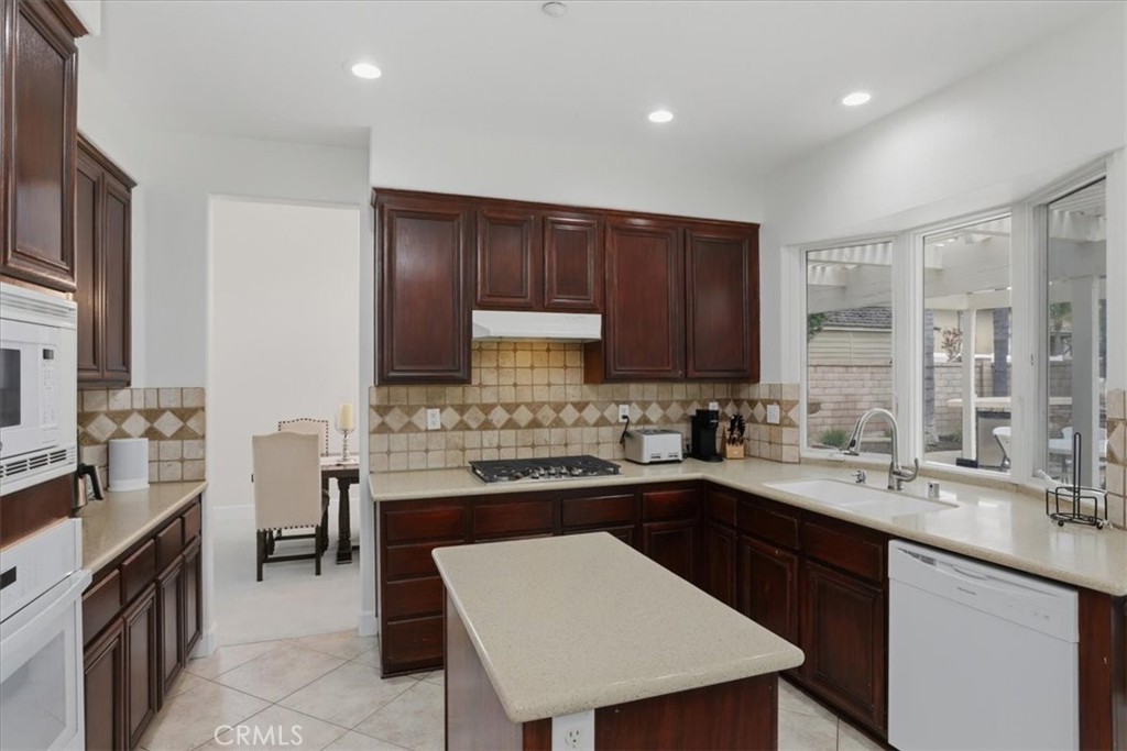 1228 Crete Court Riverside, CA 92506 - Photo 22 of 59