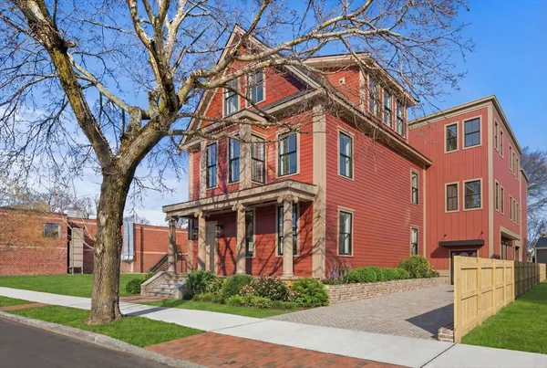 $10,000 | 309 Broadway, Unit 1, Cambridge, MA 02139