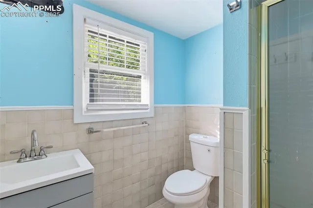 $350,000 | 2002 Oak Way, Colorado Springs, CO 80906