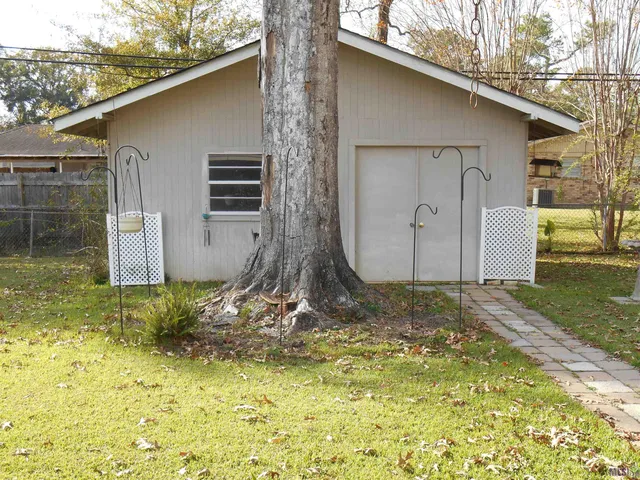 $174,900 | 288 Fountainbleau Drive, Baton Rouge, LA 70819
