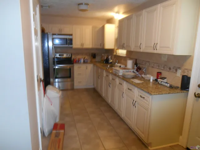 $174,900 | 288 Fountainbleau Drive, Baton Rouge, LA 70819