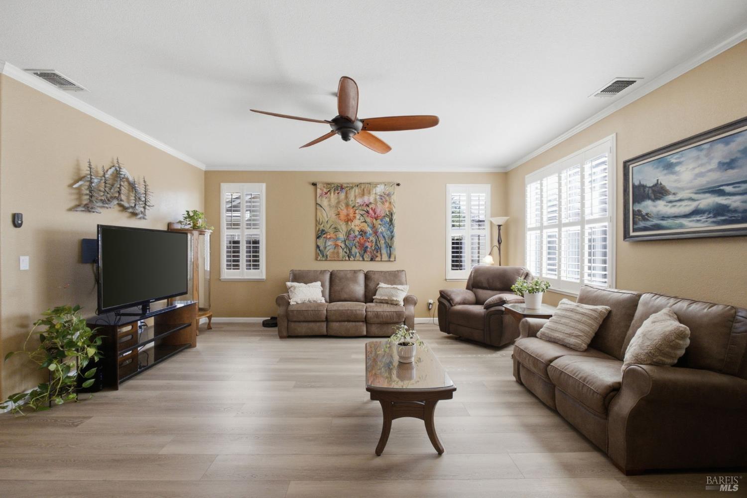 280 Rennert Way Dixon, CA 95620 - Photo 12 of 52 Gallery Image 12