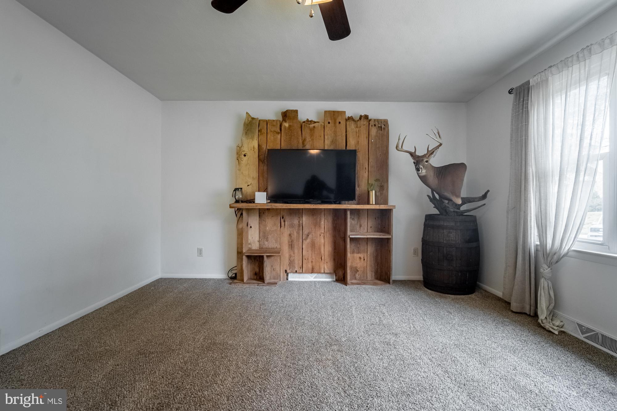 4666 East Prospect Road York, PA 17406 - Photo 5 of 17 Gallery Image 5