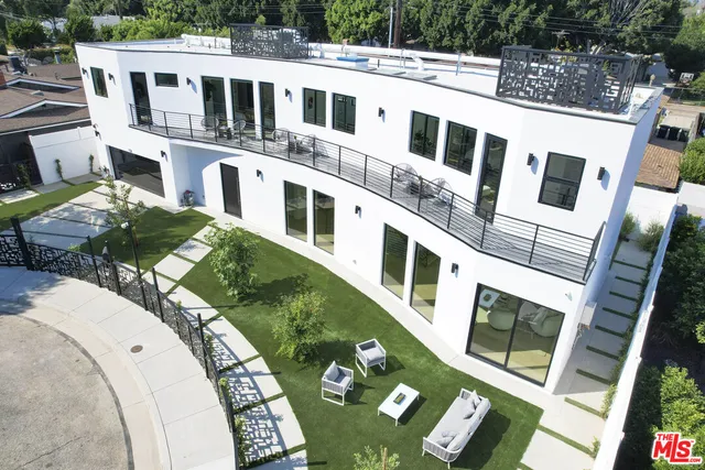 $2,395,000 | 4338 Huntley Avenue, Culver City, CA 90230