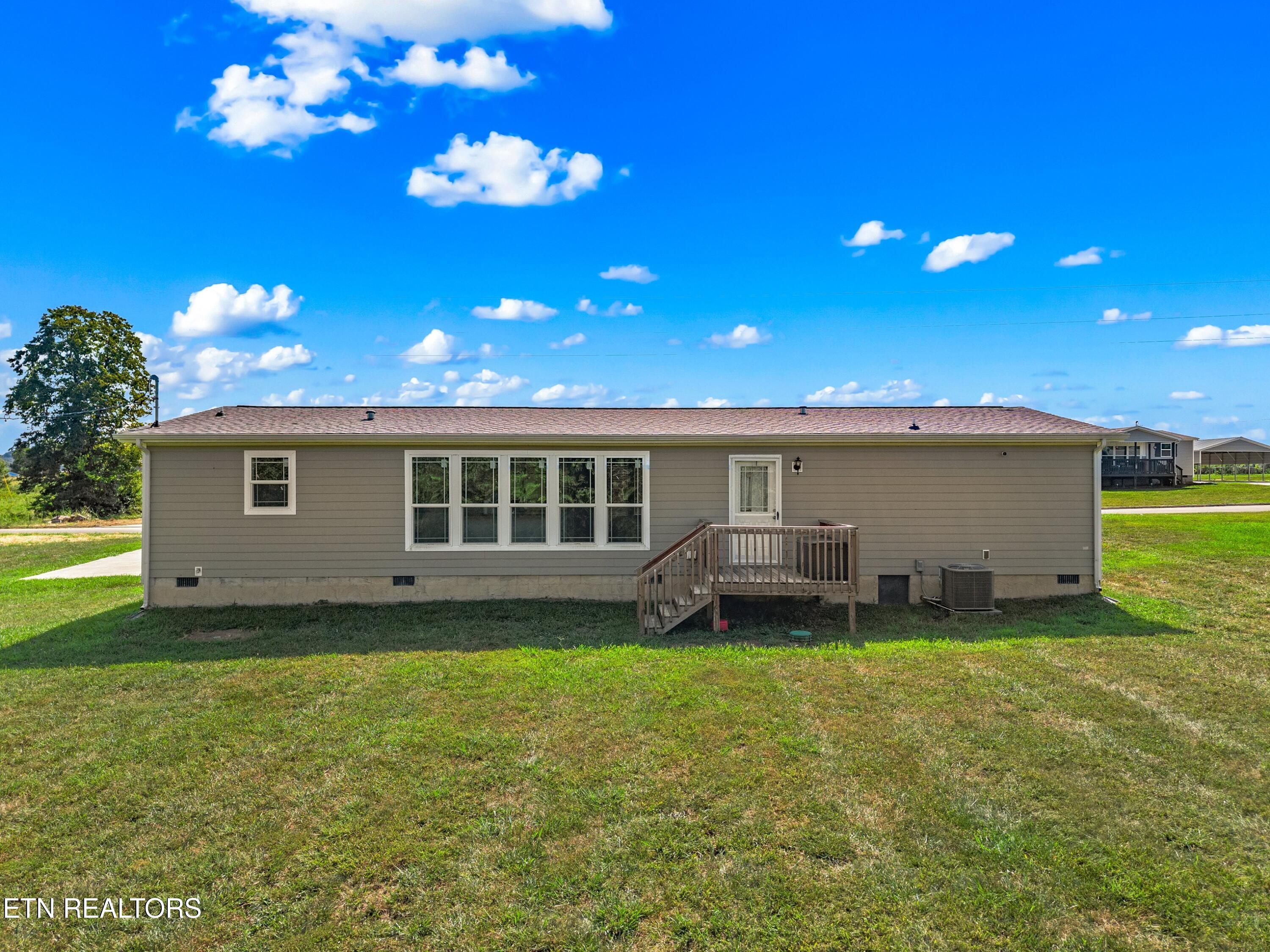 1516 River Path Morristown, TN 37813 - Photo 22 of 29 003-1516RiverPath-Morristown-TN-37813-SM
