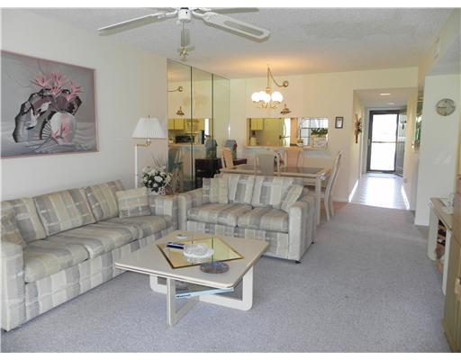 101 Pinecrest Circle, Unit A Jupiter, FL 33458 - Photo 6 of 16 Additional Photo