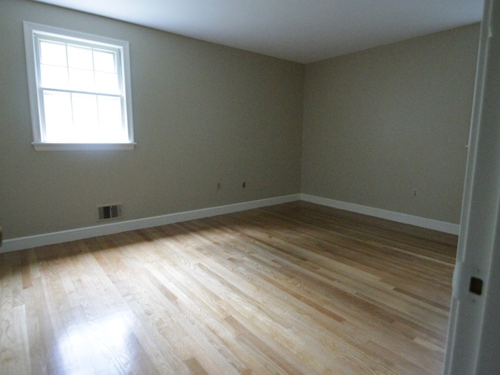 83 Warren Road Ashland, MA 01721 - Photo 7 of 18 Gallery Image 7