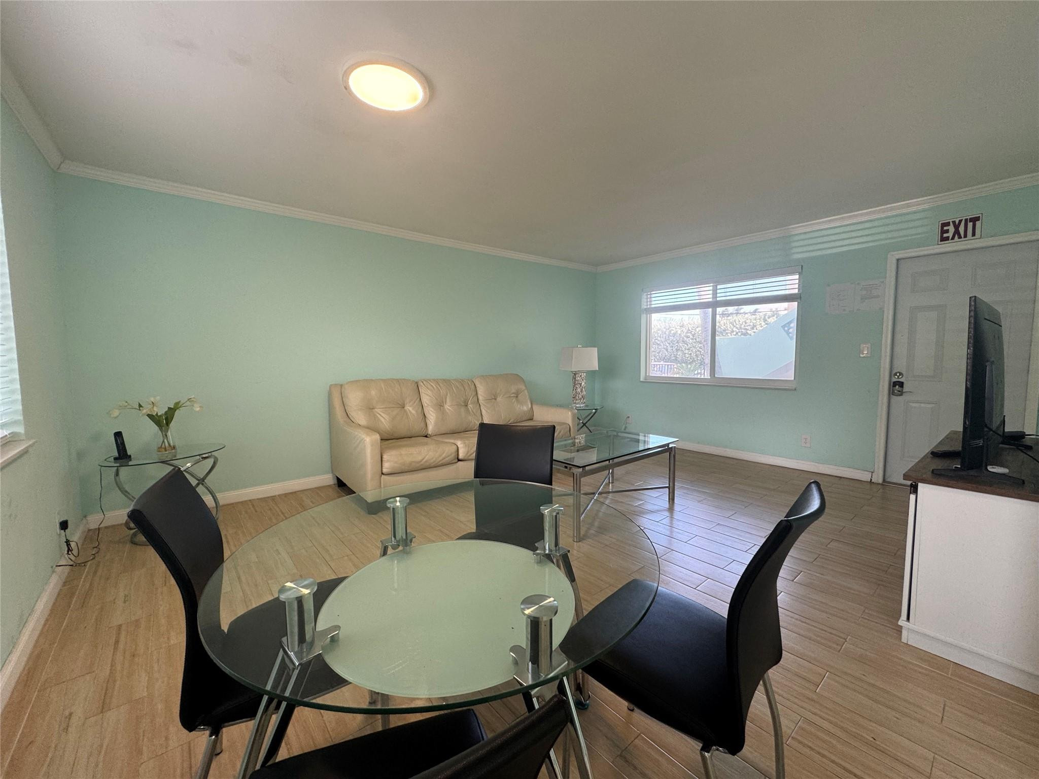 323 Monroe Street, Unit 2 Hollywood, FL 33019 - Photo 24 of 31 Photo 24