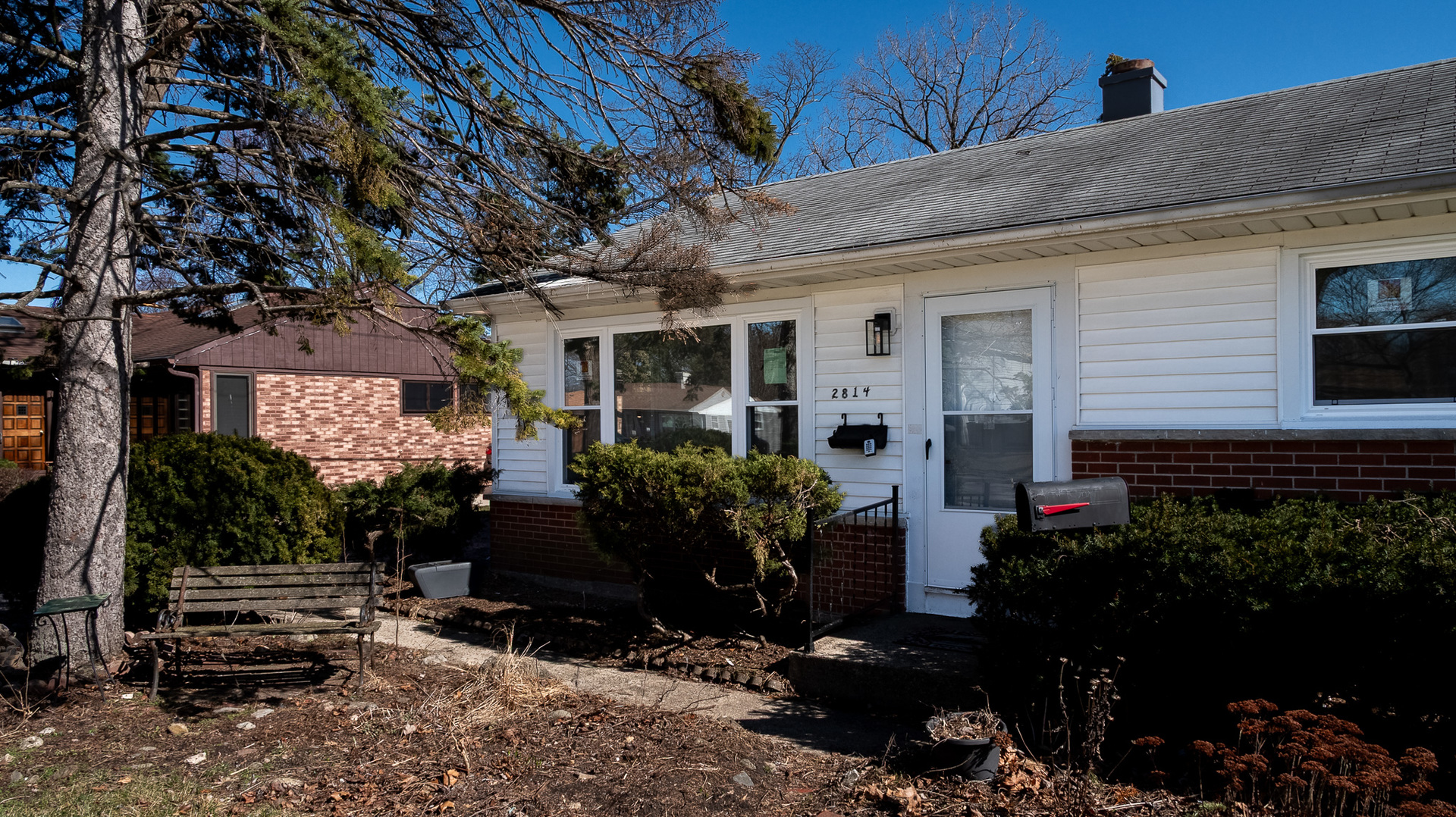 2814 Cardinal Drive Rolling Meadows, IL 60008 - Photo 3 of 44