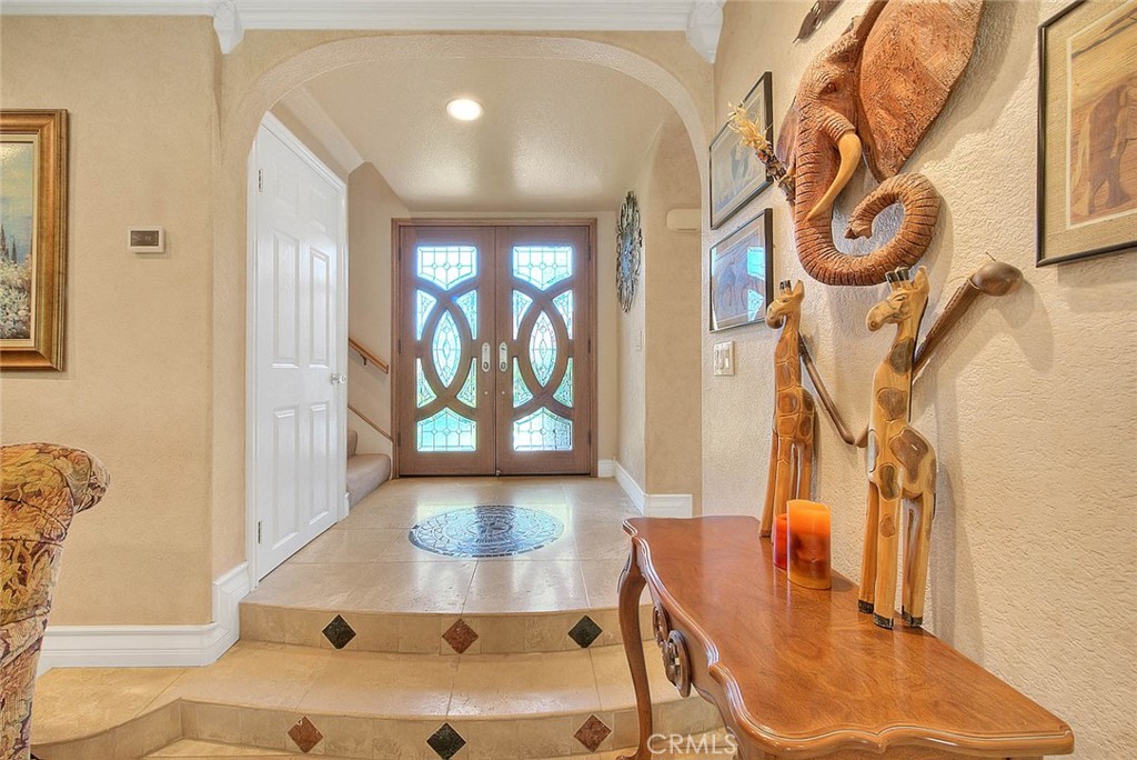 24 Edgebrook Drive Phillips Ranch, CA 91766 - Photo 4 of 75 A grand foyer!