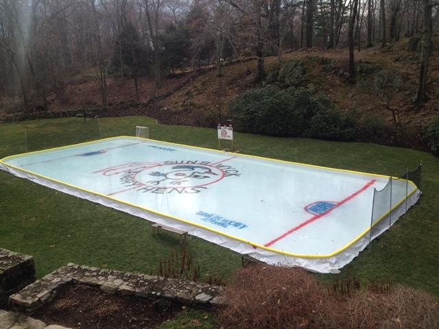 29 Sunswyck Road Darien, CT 06820 - Photo 53 of 59 a view of a pool in a backyard