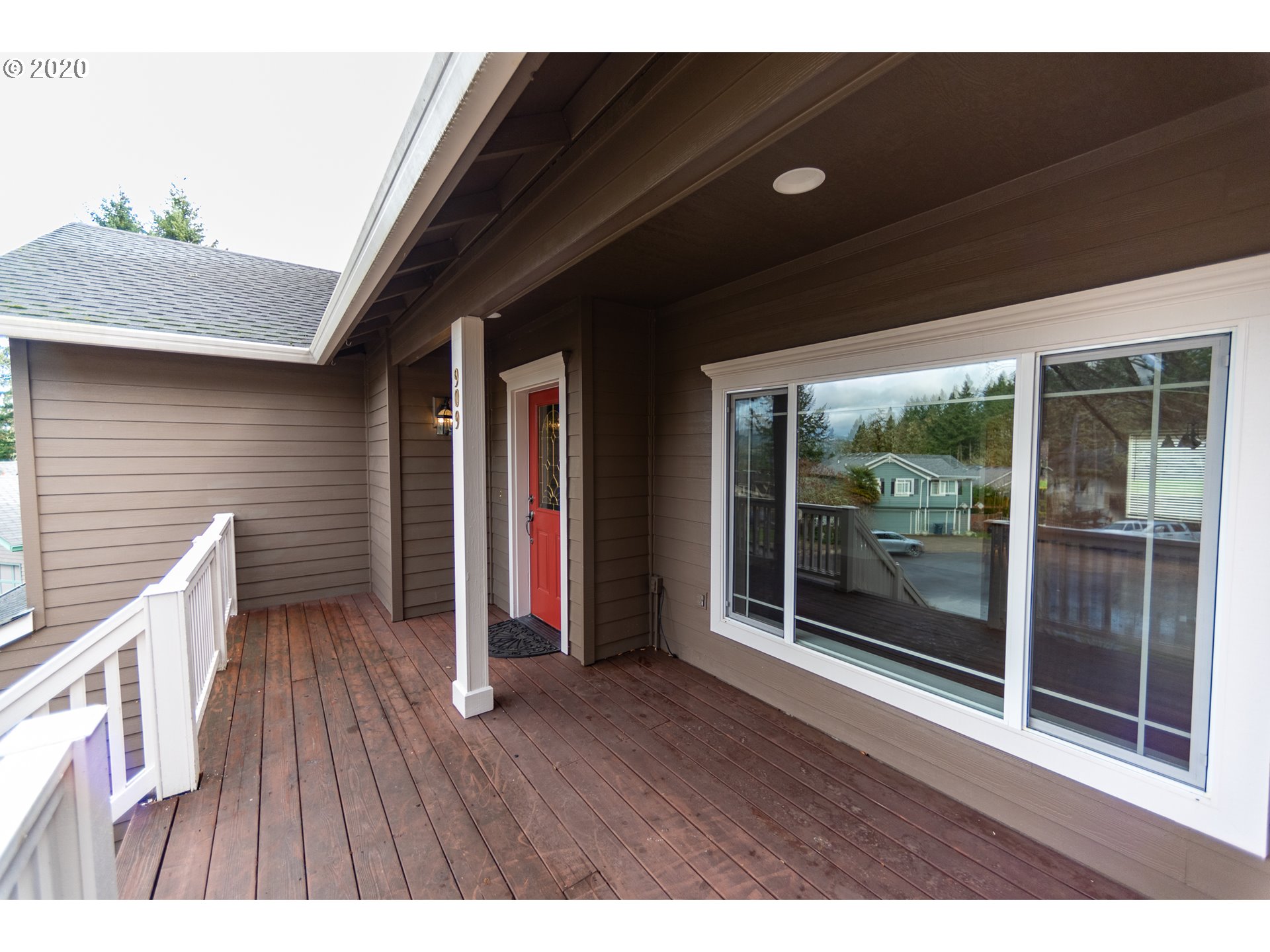 909 South 67th Street Springfield, OR 97478 - Photo 2 of 27