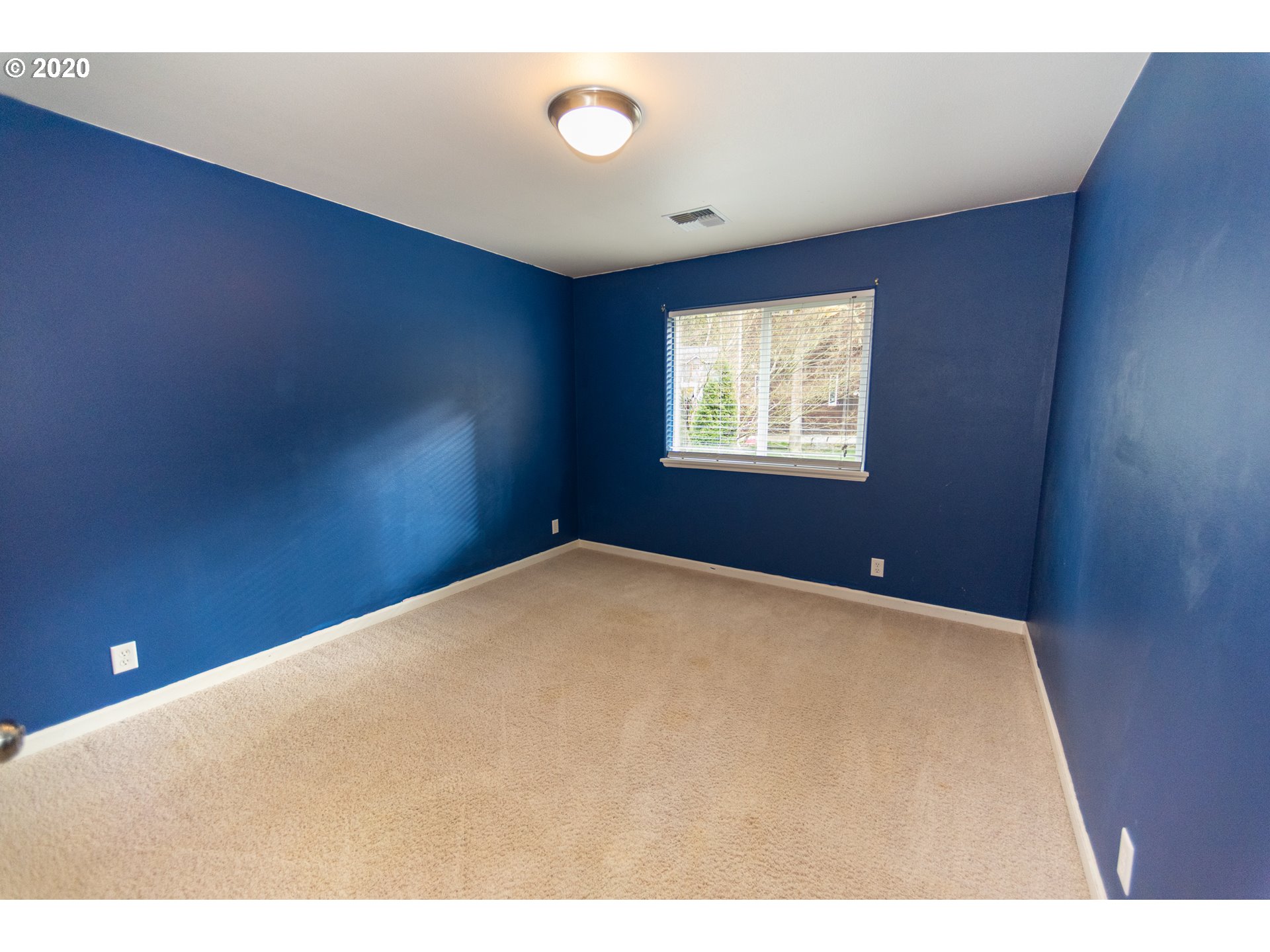 909 South 67th Street Springfield, OR 97478 - Photo 16 of 27