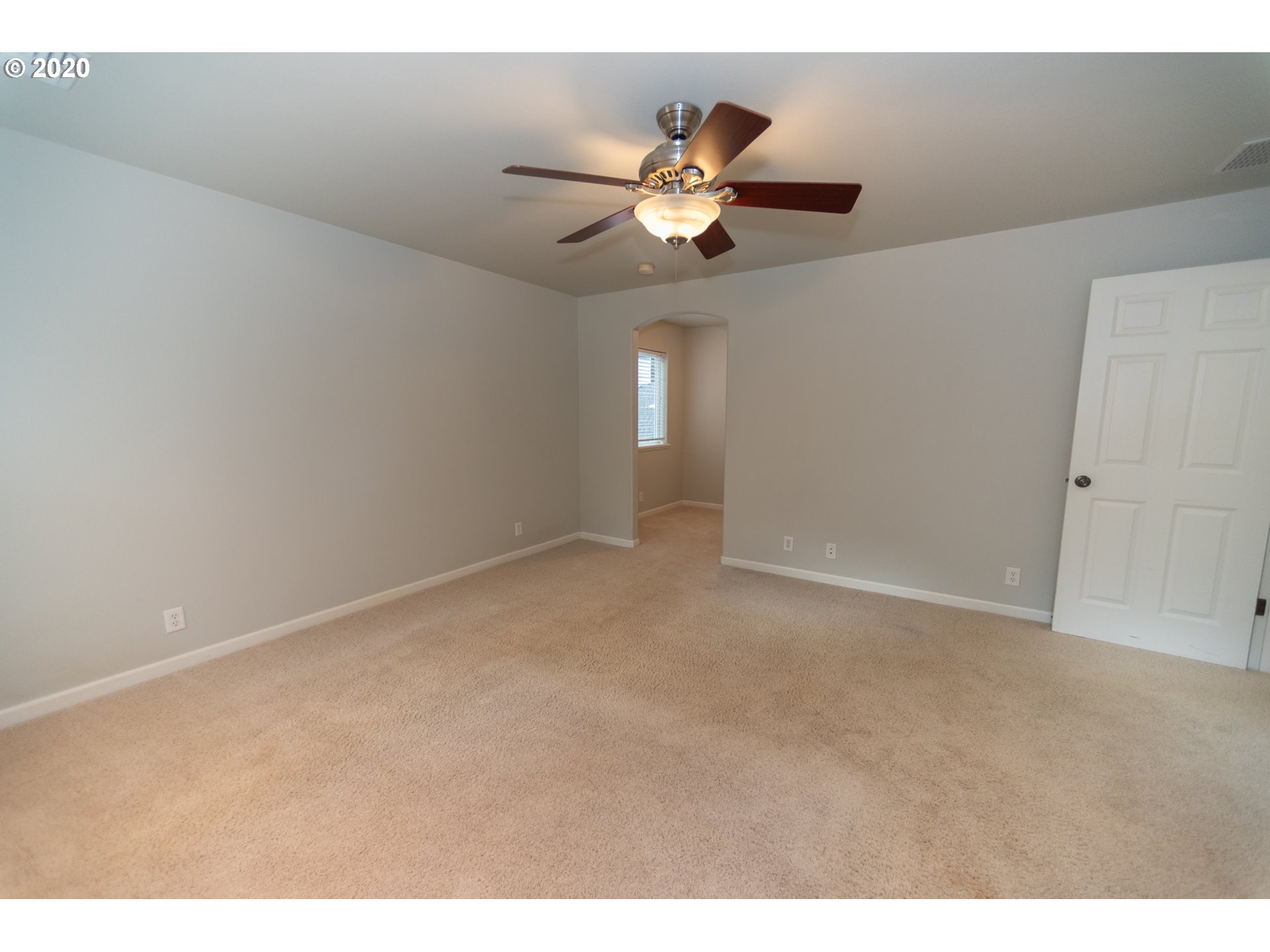 909 South 67th Street Springfield, OR 97478 - Photo 17 of 27