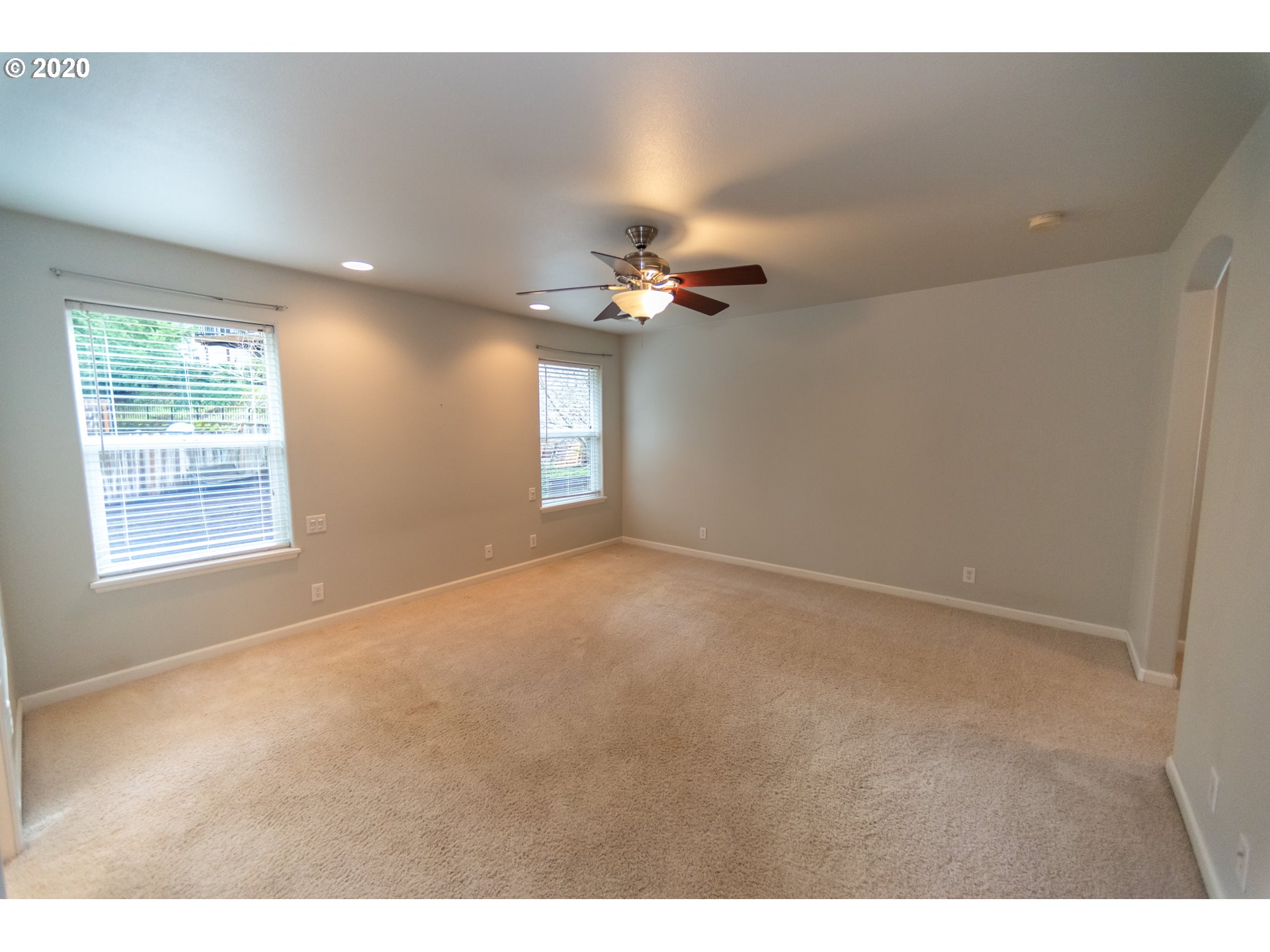 909 South 67th Street Springfield, OR 97478 - Photo 18 of 27