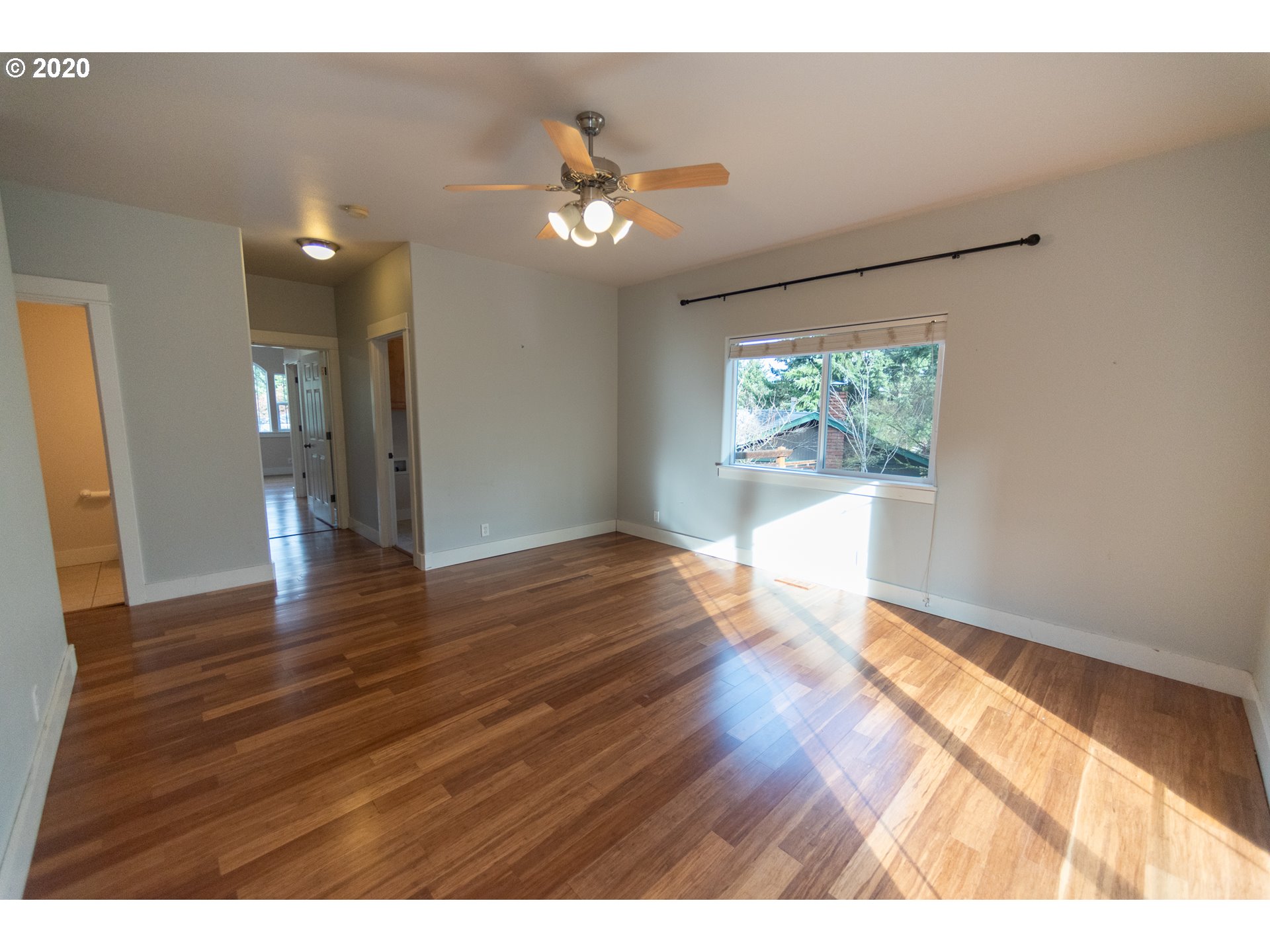 909 South 67th Street Springfield, OR 97478 - Photo 8 of 27