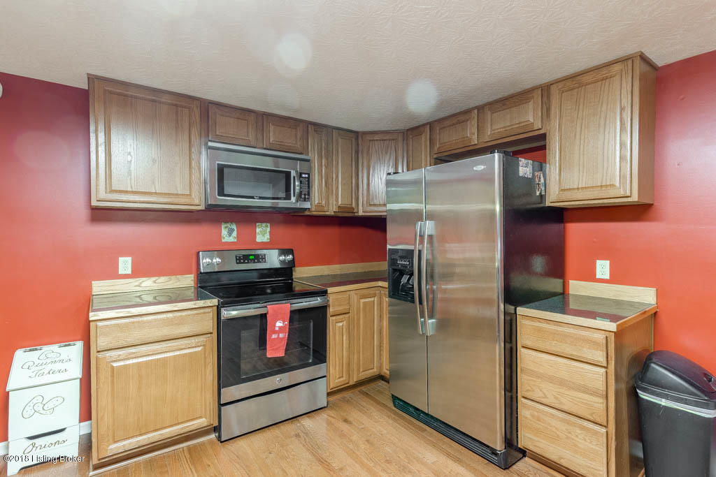 252 Foley Road Shepherdsville, KY 40165 - Photo 24 of 44 252 Foley Dr-26