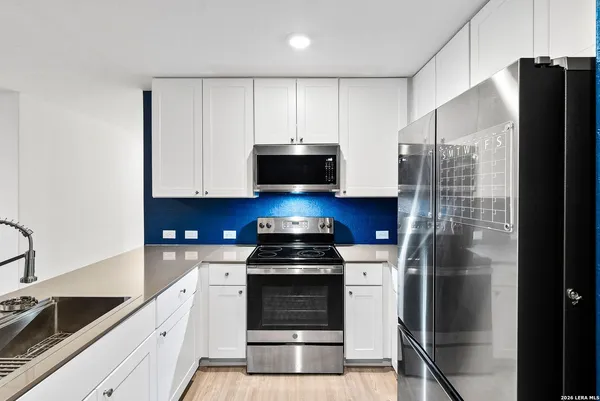 $1,995 | 401 Alta Vista Terrace, Seguin, TX 78155